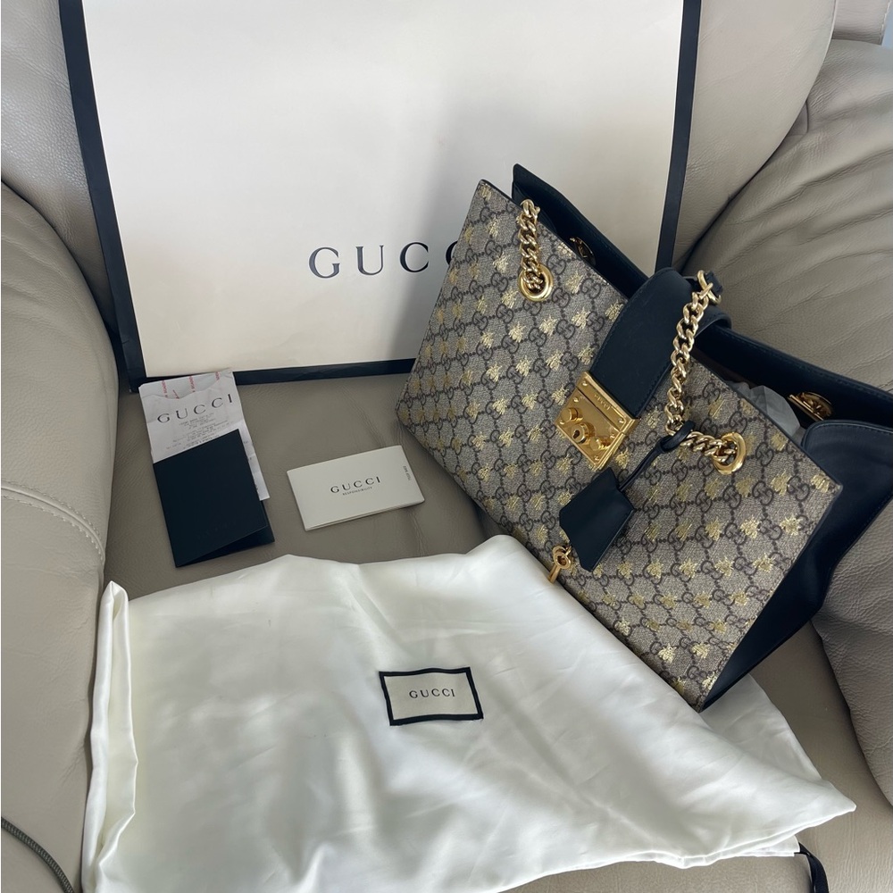 Gucci padlock chain- Gold Bee collection- Handbag and wallet set - Picture 7 of 17